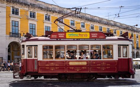 Yellow Bus Lisbon Hills Tramcar Tour with Options